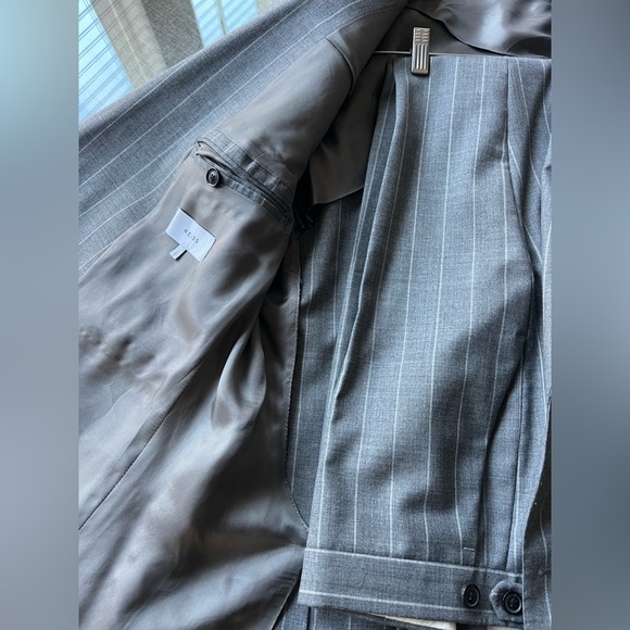 Reiss Tijuana Double Breasted Peak Lapel Grey Pinstripe Suit 40R/34inch Pants - Picture 4 of 7